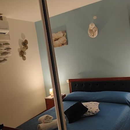 Affittacamere Lo Scoiattolo Di Mannocchi Lorella Porto SantʼElpidio Exterior foto